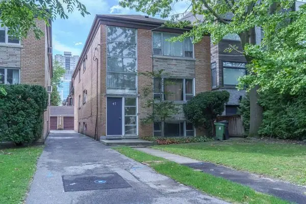 47 Heath ST E, Toronto C09, ON M4T 1S2