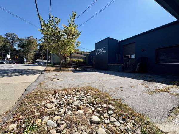 255 Short Coxe AVE, Asheville, NC 28801