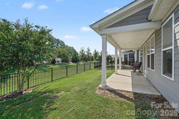 10420 Superb LN, Charlotte, NC 28215