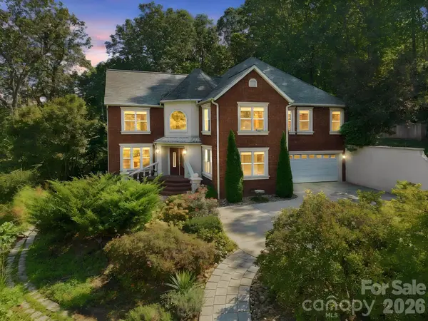 6 Kit CT, Fletcher, NC 28732