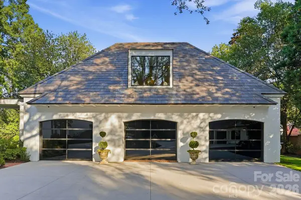 600 Hermitage RD, Charlotte, NC 28207