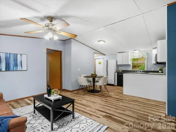 2271 Gouges Creek RD, Spruce Pine, NC 28777