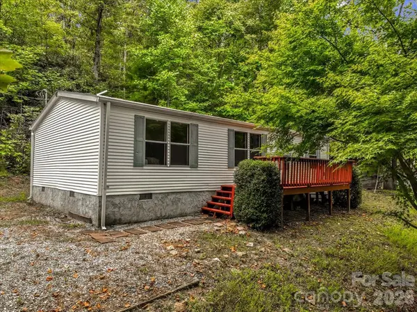2271 Gouges Creek RD, Spruce Pine, NC 28777