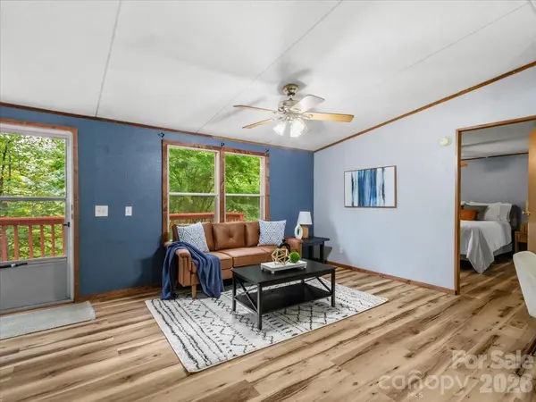 2271 Gouges Creek RD, Spruce Pine, NC 28777