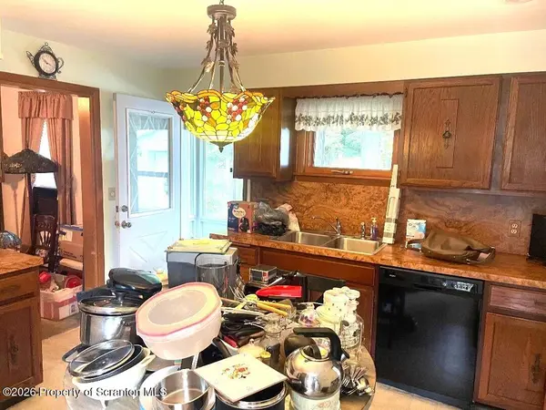 58 Midland ST, Simpson, PA 18407