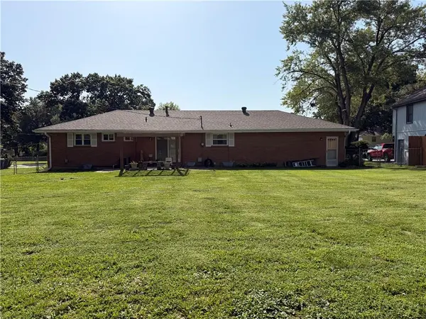 705 Quincy BLVD, Smithville, MO 64089