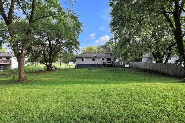 302 W Swenson DR, Savannah, MO 64485