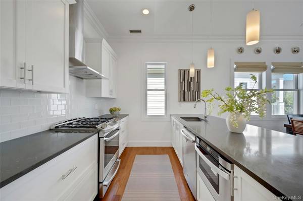 63 Island PT #63, Bronx, NY 10464