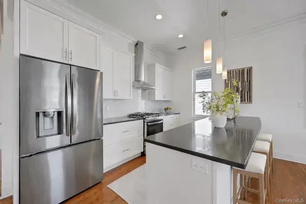 63 Island PT #63, Bronx, NY 10464