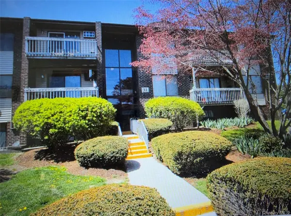 320 Country Club LN, Pomona, NY 10970