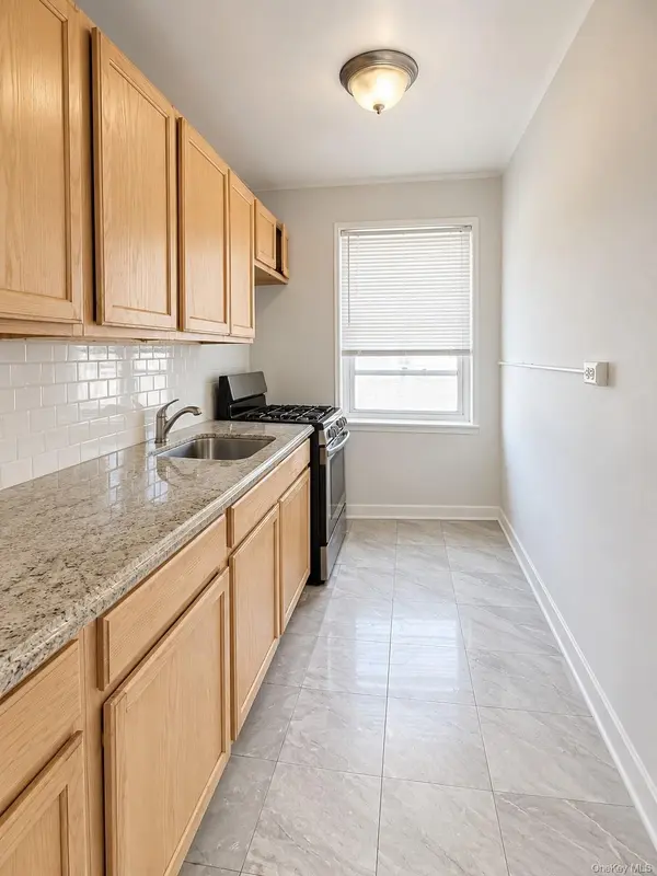 147-31 38th Ave #A16, Flushing, NY 11354
