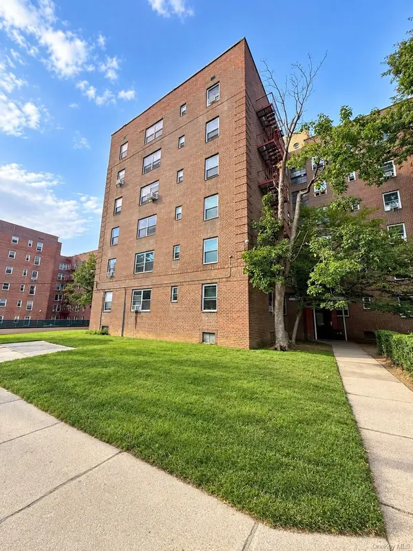 147-31 38th Ave #A16, Flushing, NY 11354
