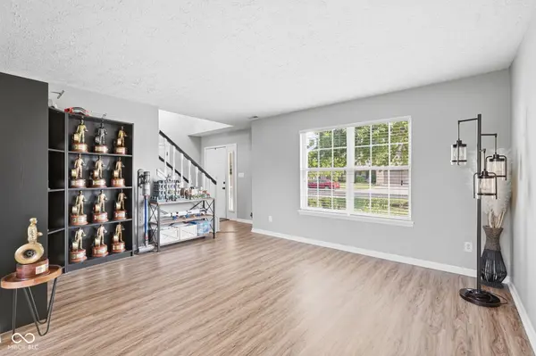 387 Sugar Bush LN S, Brownsburg, IN 46112