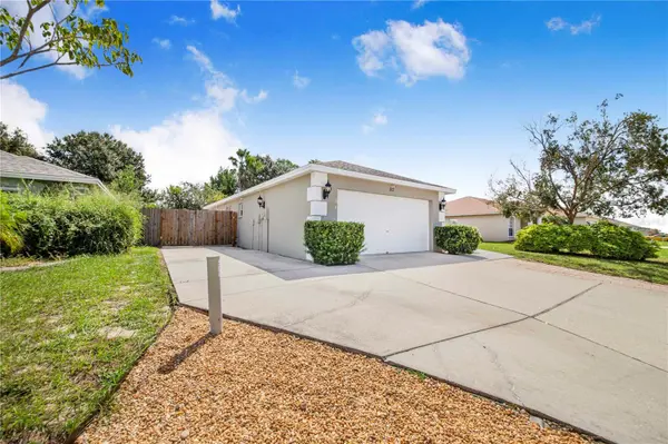 817 REFLECTIONS LOOP E, Winter Haven, FL 33884