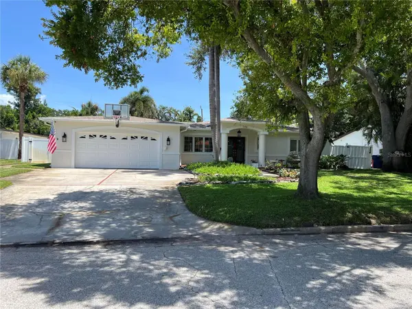 146 GIRALDA BLVD NE, St Petersburg, FL 33704