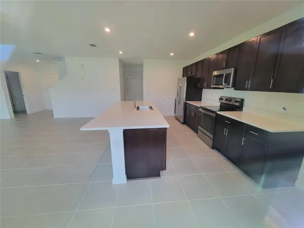 5651 COSTA BLANCA WAY, Davenport, FL 33897