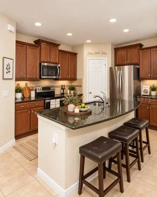 4745 SOMERSET HILL LN, Riverview, FL 33578