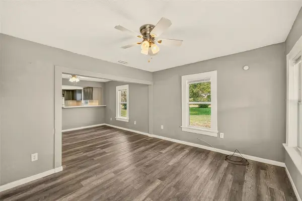 731 37TH ST S, St Petersburg, FL 33711