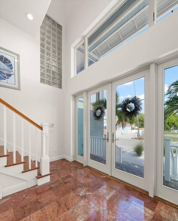 31 81ST AVE, Treasure Island, FL, 33706 photo 8