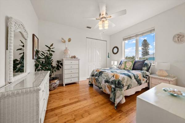 31 81ST AVE, Treasure Island, FL, 33706 photo 40