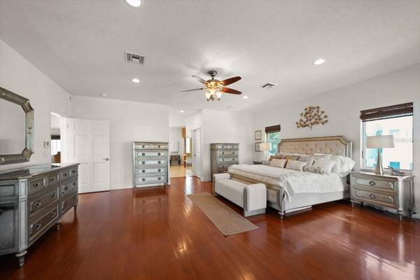 31 81ST AVE, Treasure Island, FL, 33706 photo 26
