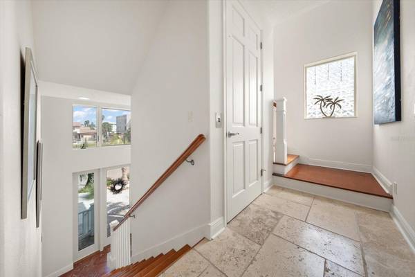 31 81ST AVE, Treasure Island, FL, 33706 photo 37