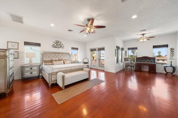 31 81ST AVE, Treasure Island, FL, 33706 photo 21