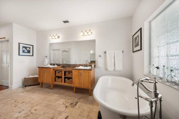 31 81ST AVE, Treasure Island, FL, 33706 photo 29
