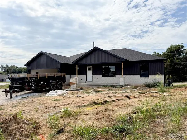 4001 Bishop CT, Jackson, MO 63755