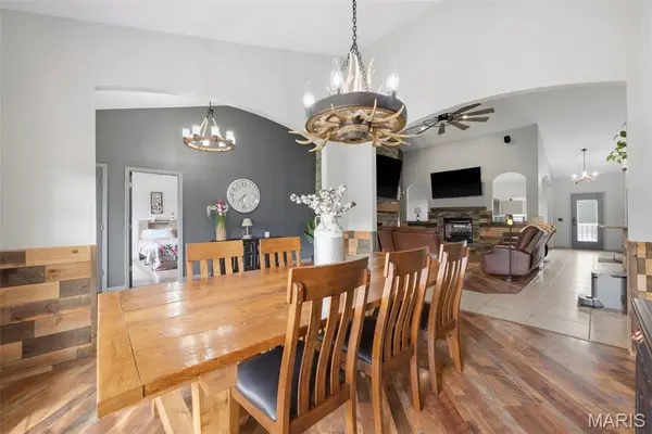 1 Priority DR N, Wentzville, MO 63385