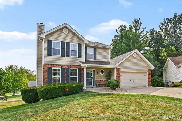 4533 Cambrook DR, St Charles, MO 63304