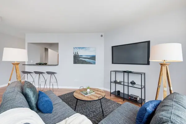 400 N Lasalle ST #3602, Chicago, IL 60654