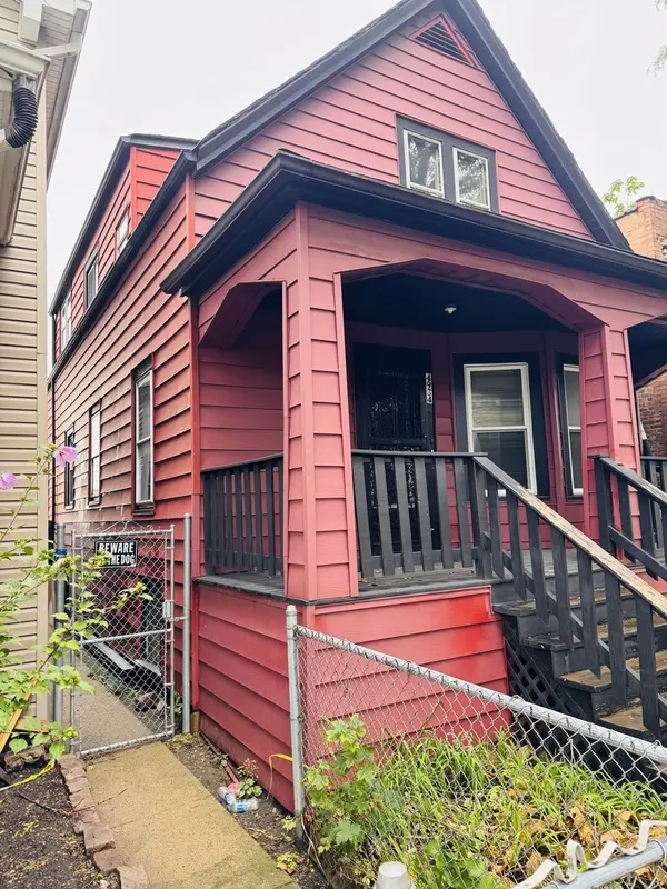 4934 W Iowa ST, Chicago, IL 60651