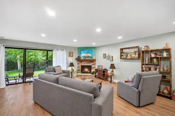 8225 Willow DR #45B, Palos Hills, IL 60465