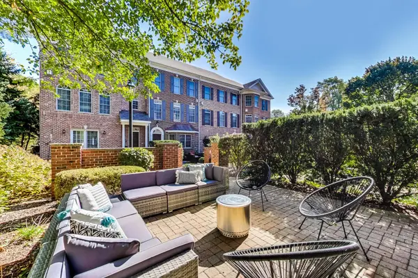 237 Box Car AVE, Naperville, IL 60540