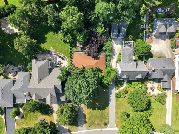 115 Ann ST, Clarendon Hills, IL 60514