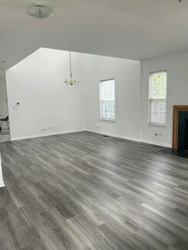 1214 ORLEANS DR #1214, Mundelein, IL 60060