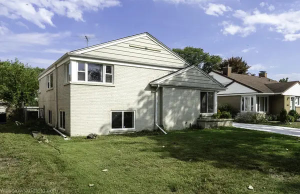 7261 N East Prairie RD, Lincolnwood, IL 60712