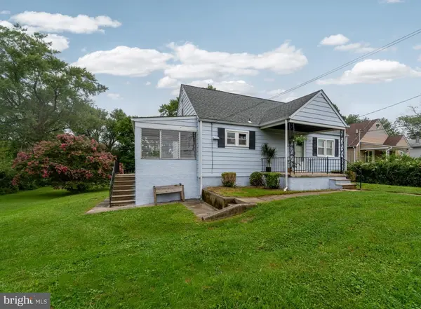 2936 Grendon LN, Parkville, MD 21234