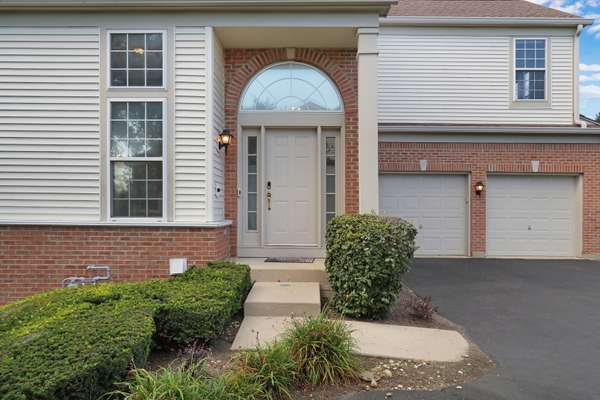 2833 Waterfront AVE, Algonquin, IL 60102