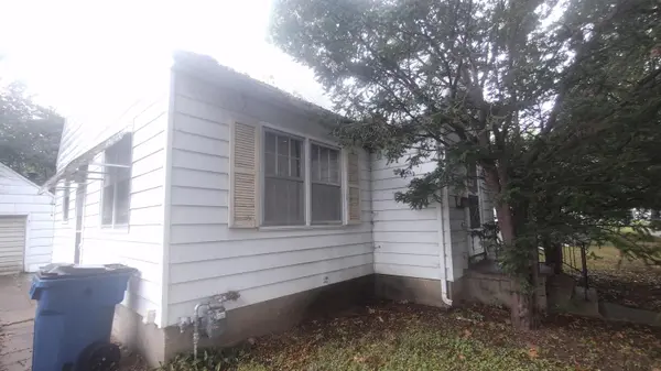 827 Kern ST, Waterloo, IA 50703