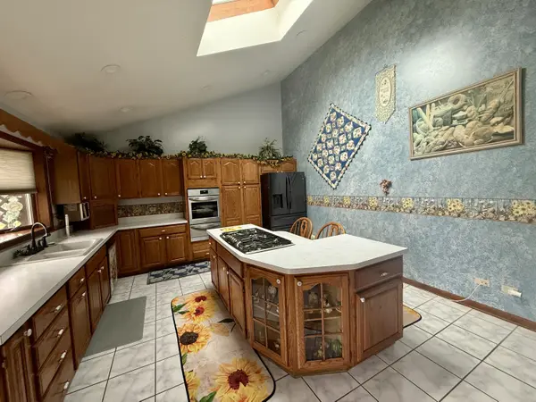 1401 Capri LN, Dyer, IN 46311