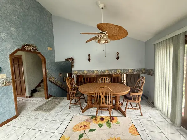 1401 Capri LN, Dyer, IN 46311