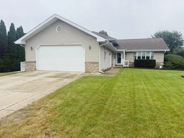 1401 Capri LN, Dyer, IN 46311