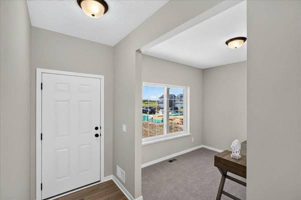 1931 Pierce ST S, Cambridge, MN 55008