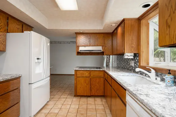 3620 Saratoga LN N, Plymouth, MN 55441