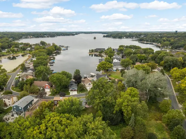 14393 Watersedge TRL NE, Prior Lake, MN 55372
