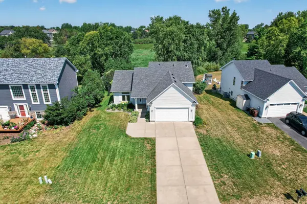 282 Cherry Hill TRL, Medina, MN 55340