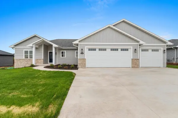 335 BROOKLINE AVE, De Pere, WI 54115