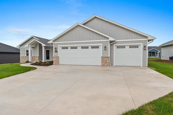 335 BROOKLINE AVE, De Pere, WI 54115